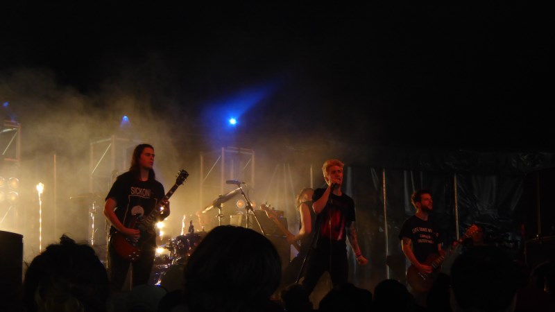 Holding Absence Download Festival 2017